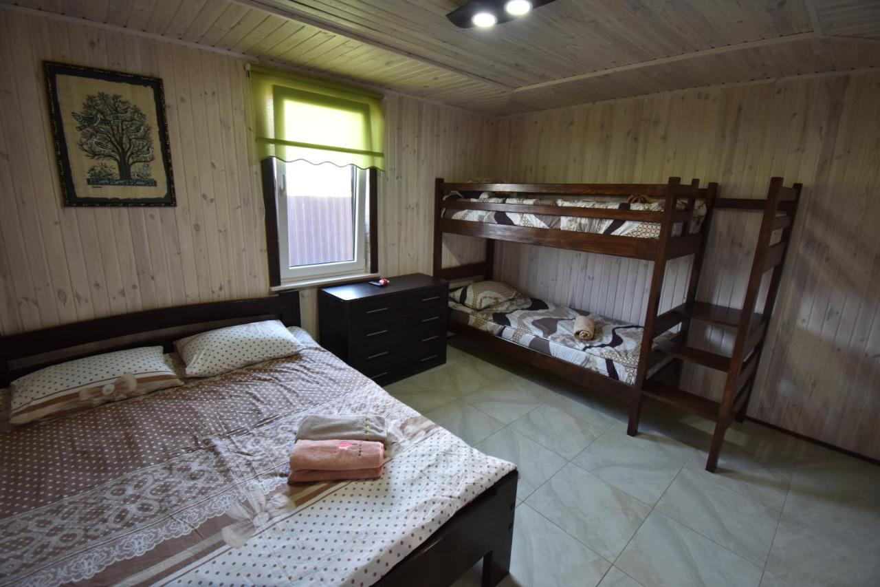 Маєток Мигдаль Hotel Svityaz' Ngoại thất bức ảnh